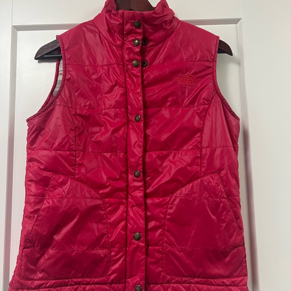 North Face hot pink vest size small